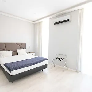 Grande Pensao Residencial Alcobia Hotel