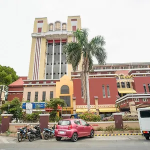 Hotel Capital O 460 World Palace, Davao